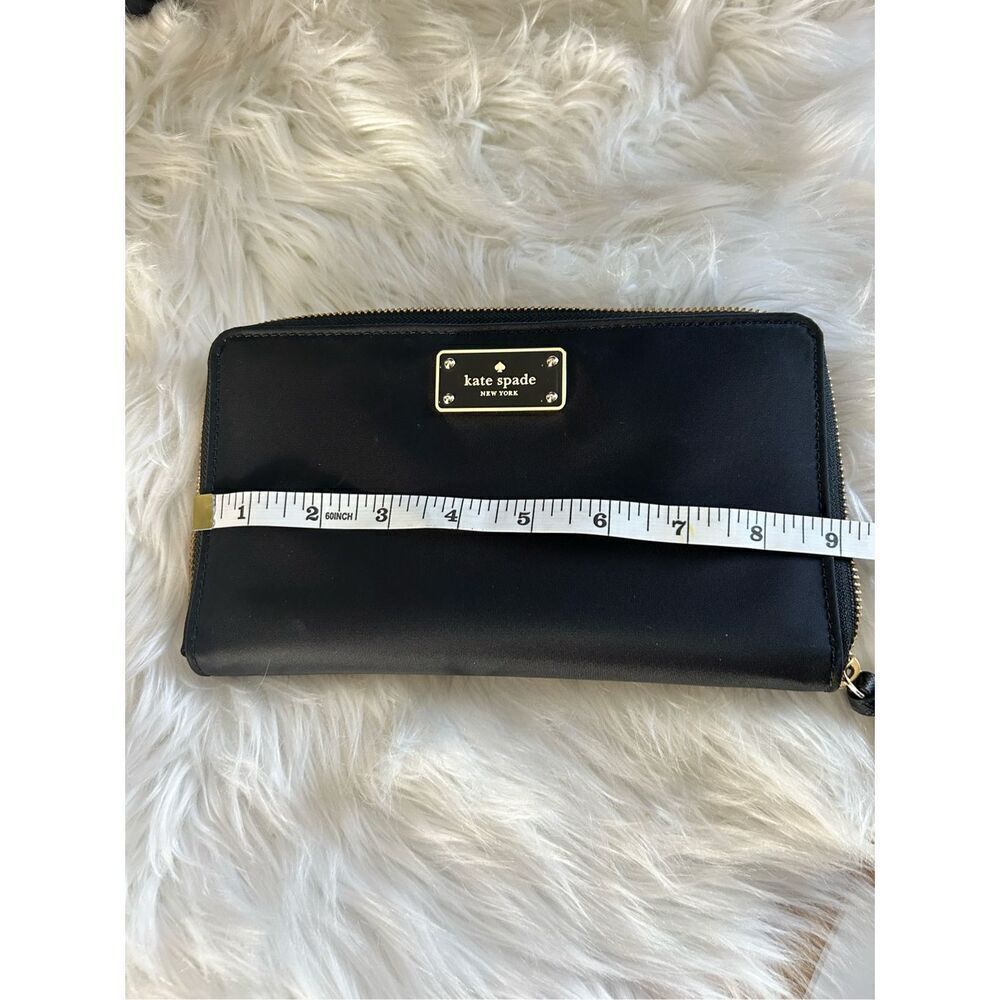 Kate Spade New York Black Gold Zip-Around & Logo Plate Kaden Wallet - Picture 7 of 8